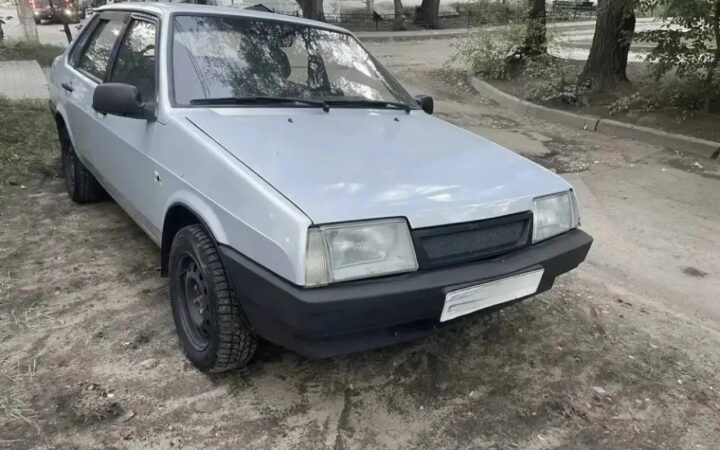 В Воронеже 19-летний парень несколько раз угонял чужой ВАЗ, используя ключи от своей машины