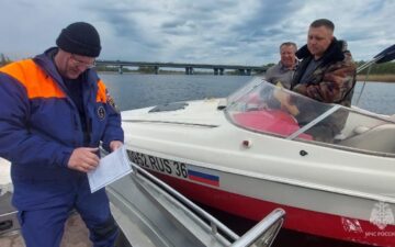 Осенний улов без риска: МЧС напомнило воронежцам о безопасности на воде